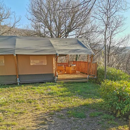 Lüks kamp alanı Lucherino